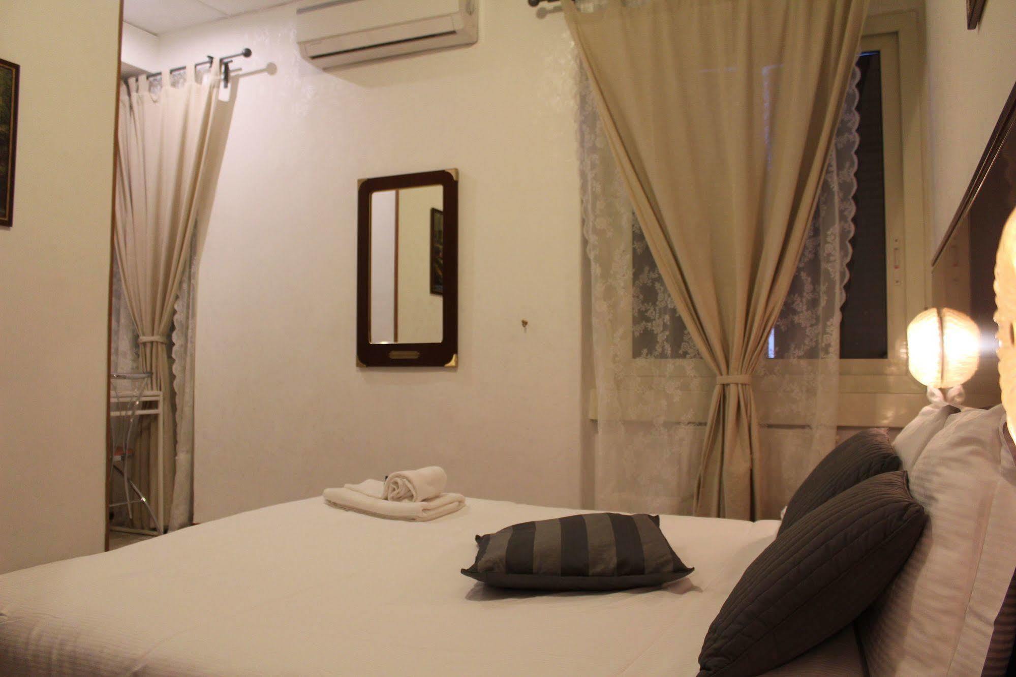 Galleria Frascati Rooms And Apartment المظهر الخارجي الصورة